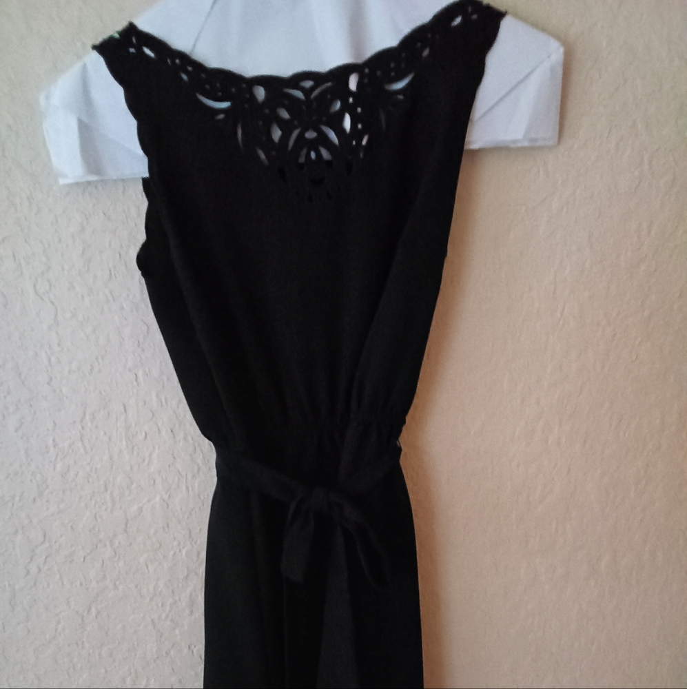 Loft Little Black Dress.  Lace cutout neckline.  Size 8.